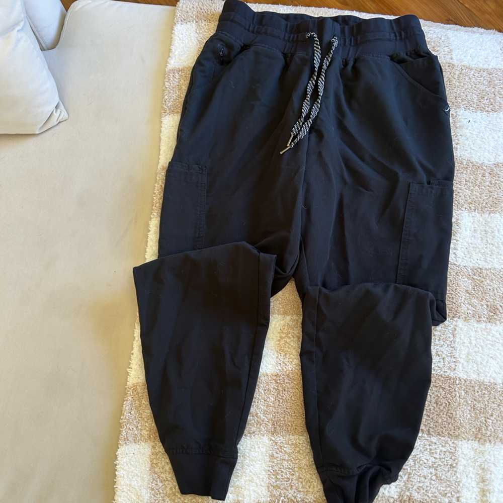 Women’s Jaanuu scrub bottoms